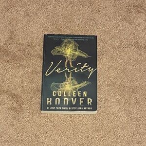Verity by Colleen Hoover Paperback